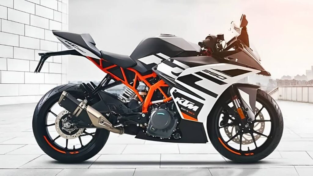 KTM RC 390 2026 deportiva ligera con motor potente y diseño renovado