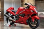 Hayabusa GSX-8R 2026 Innovación tecnológica y carácter legendario